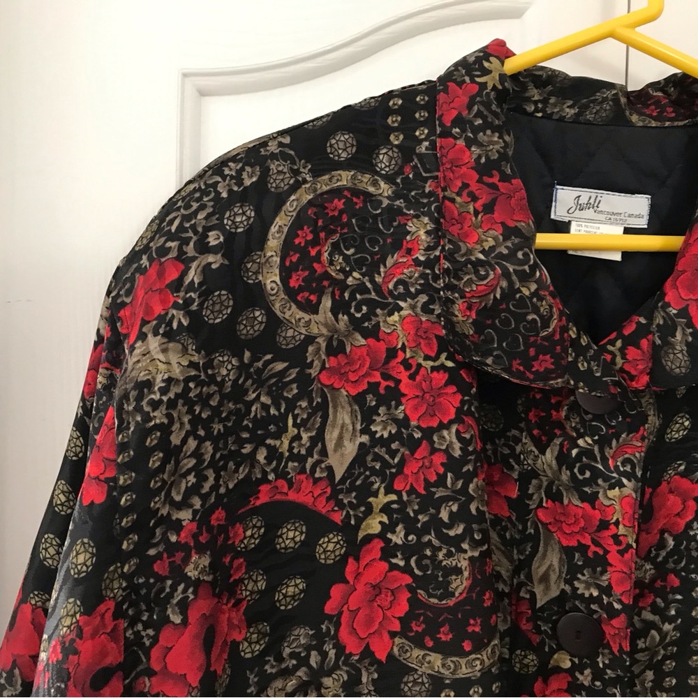 JUHLI Lightly Quilted Floral Print Fully Lined Long Sleeve Button Down J… - Picture 3 of 8